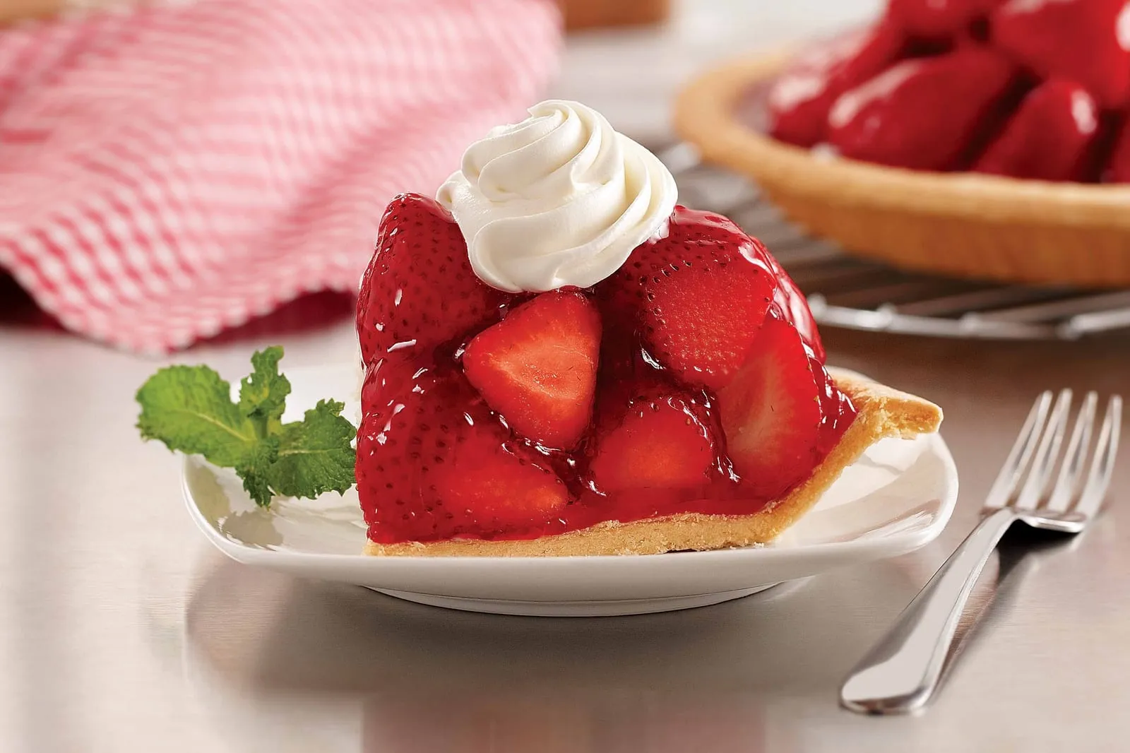 Strawberry pie with a lattice crust